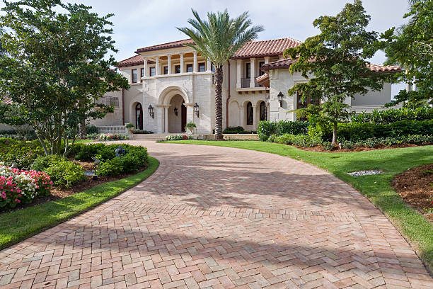 Best Brick Driveway Pavers  in Yorktown, TX